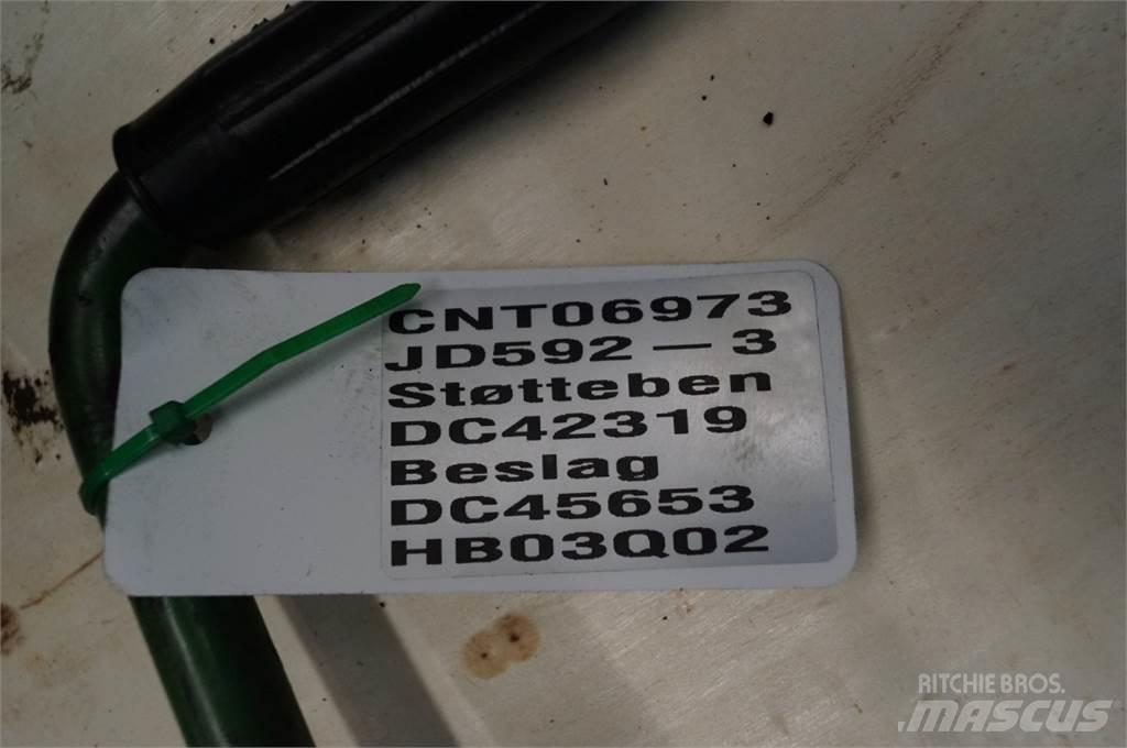 John Deere 592 Farm Equipment - Others