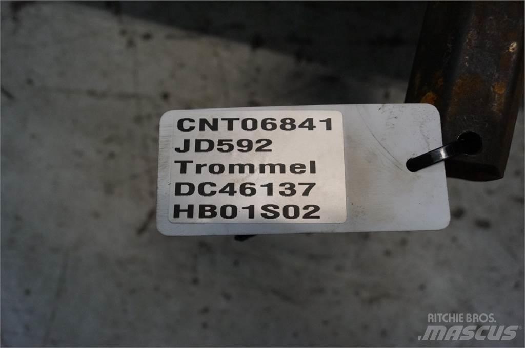 John Deere 592 Farm Equipment - Others