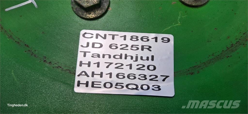 John Deere 625R Combine Attachments