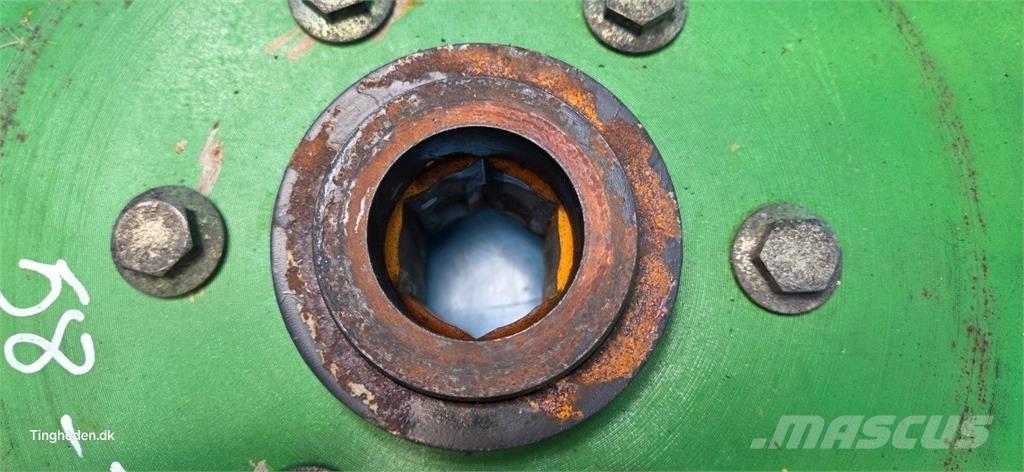 John Deere 625R Combine Attachments