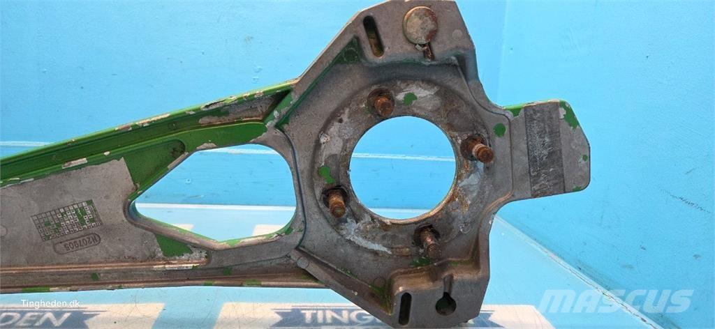 John Deere 625R Combine Attachments
