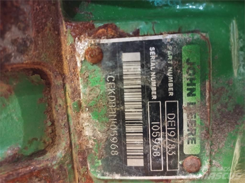 John Deere 630R Combine Attachments