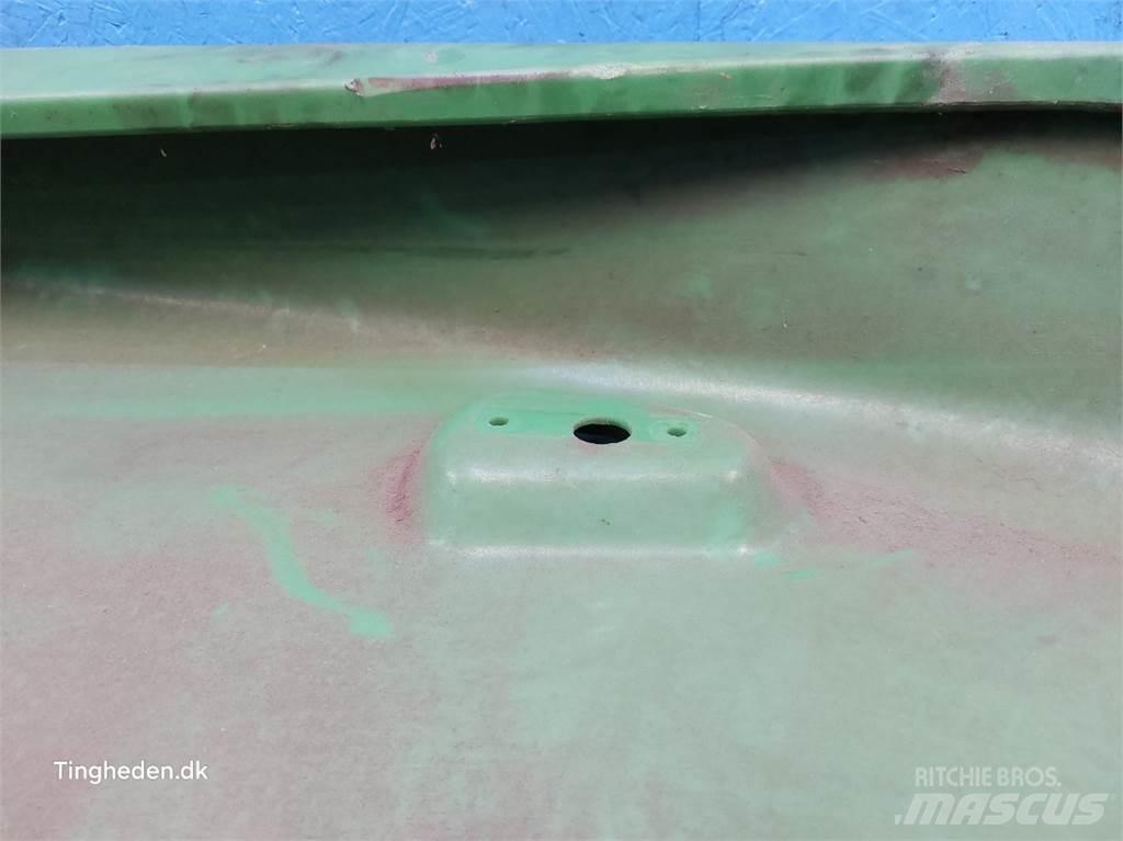 John Deere 630R Combine Attachments