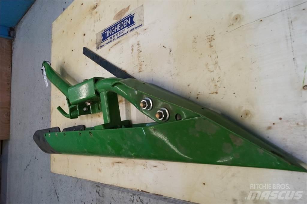 John Deere 630X Combine Attachments