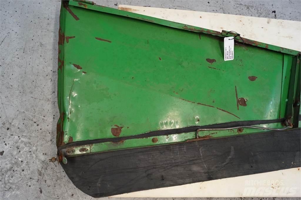 John Deere 820 Combine Attachments