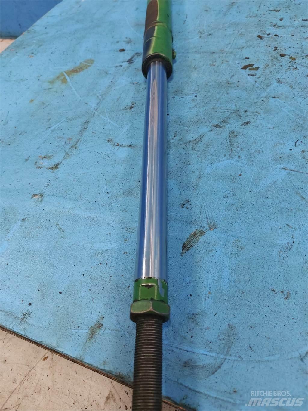 John Deere 820 Combine Attachments