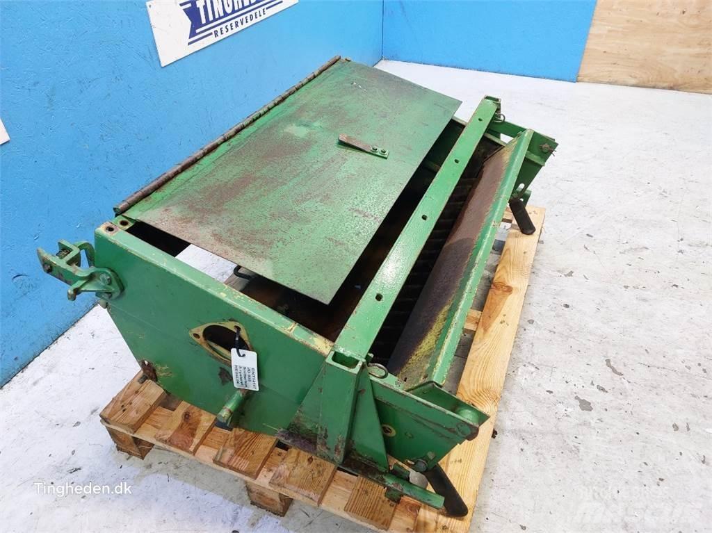 John Deere 935 Combine Attachments