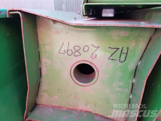 John Deere 950 Combine Attachments