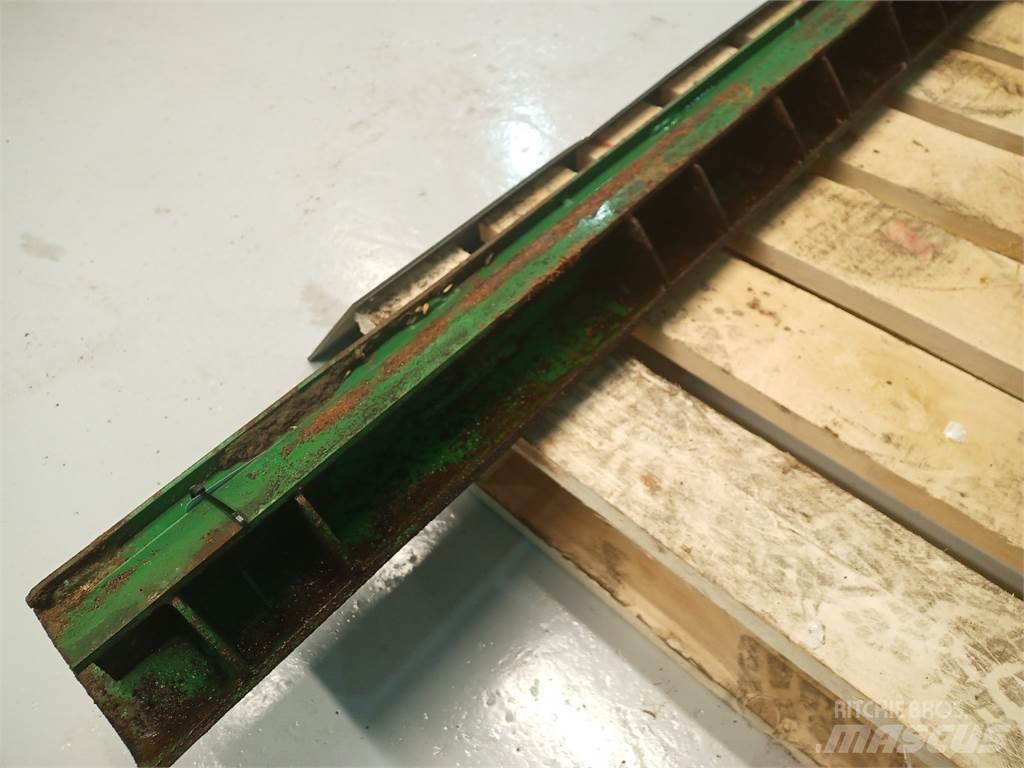 John Deere 9540 Combine Attachments