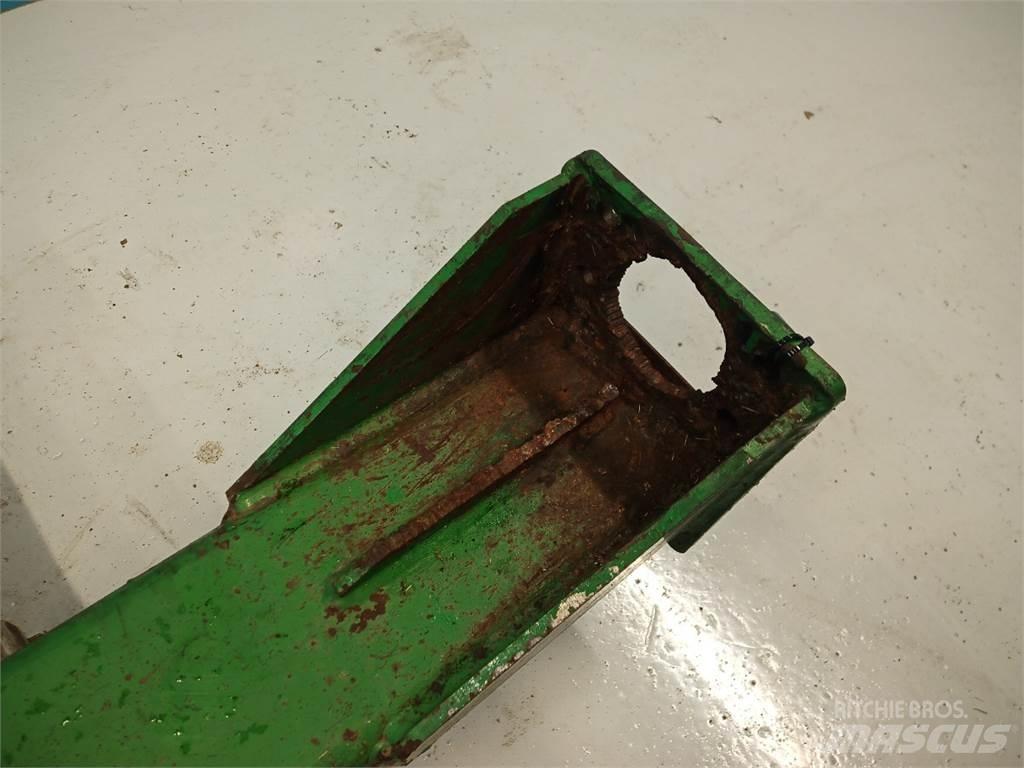 John Deere 9540 Combine Attachments