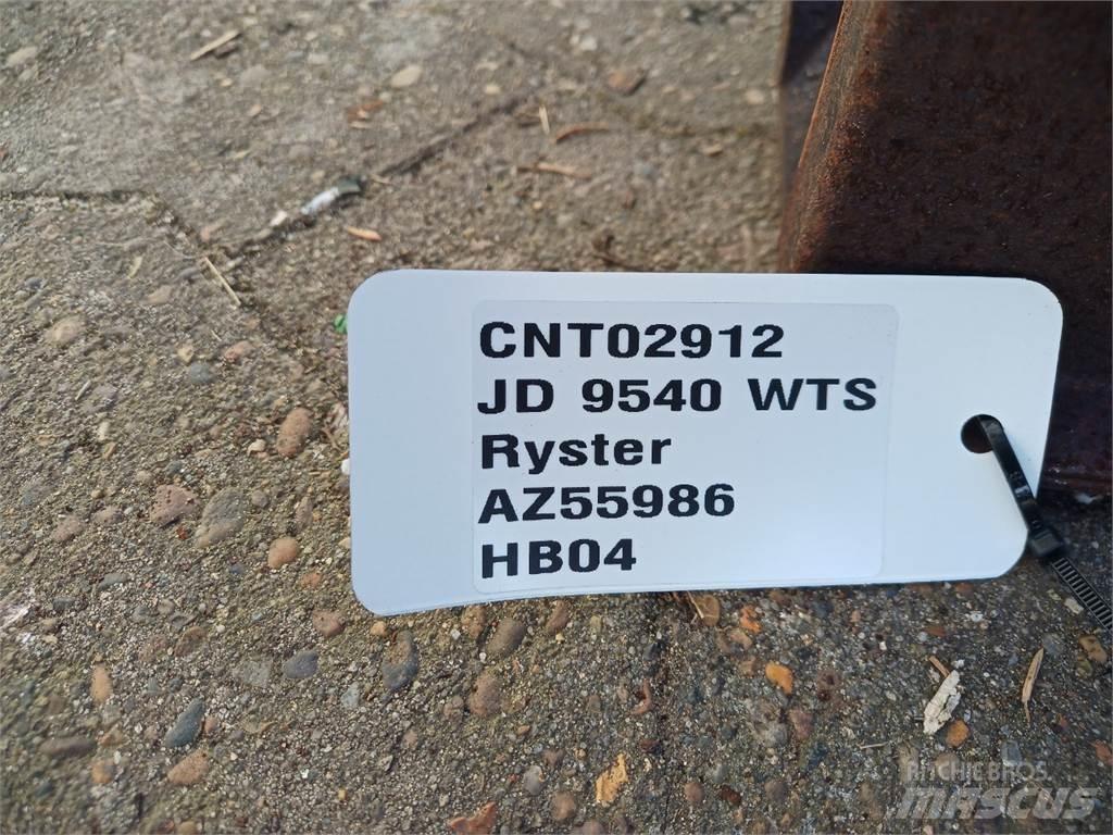 John Deere 9540 Combine Attachments