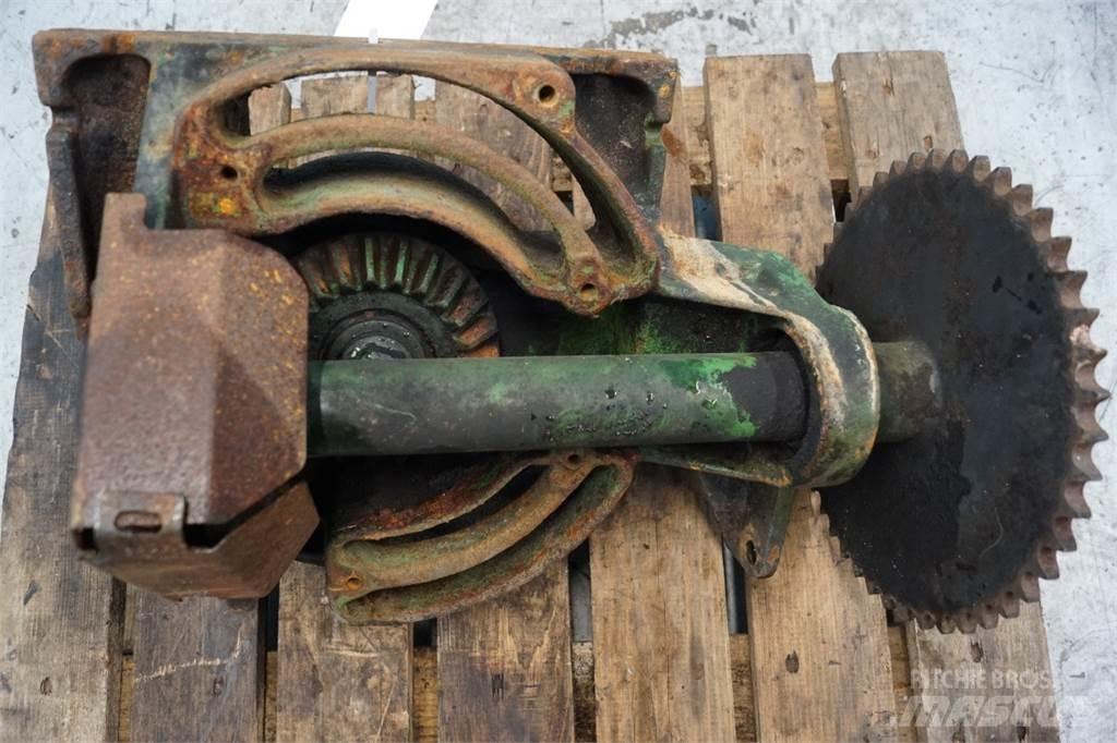 John Deere 9540 Combine Attachments