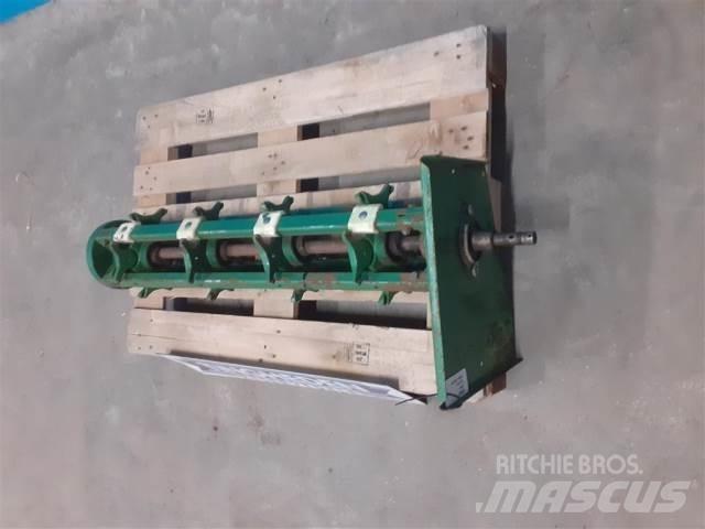 John Deere 955 Combine Attachments