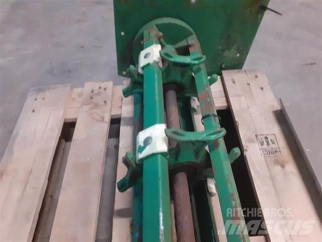 John Deere 955 Combine Attachments
