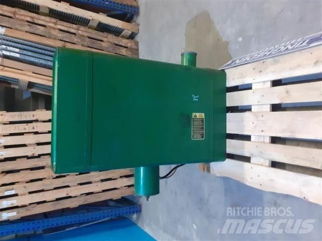 John Deere 955 Combine Attachments