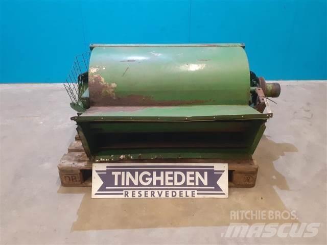 John Deere 955 Sand And Salt Spreaders