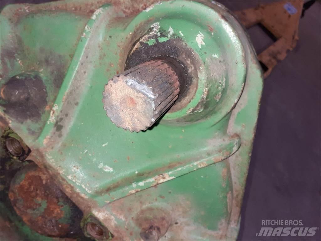 John Deere 955 Combine Attachments