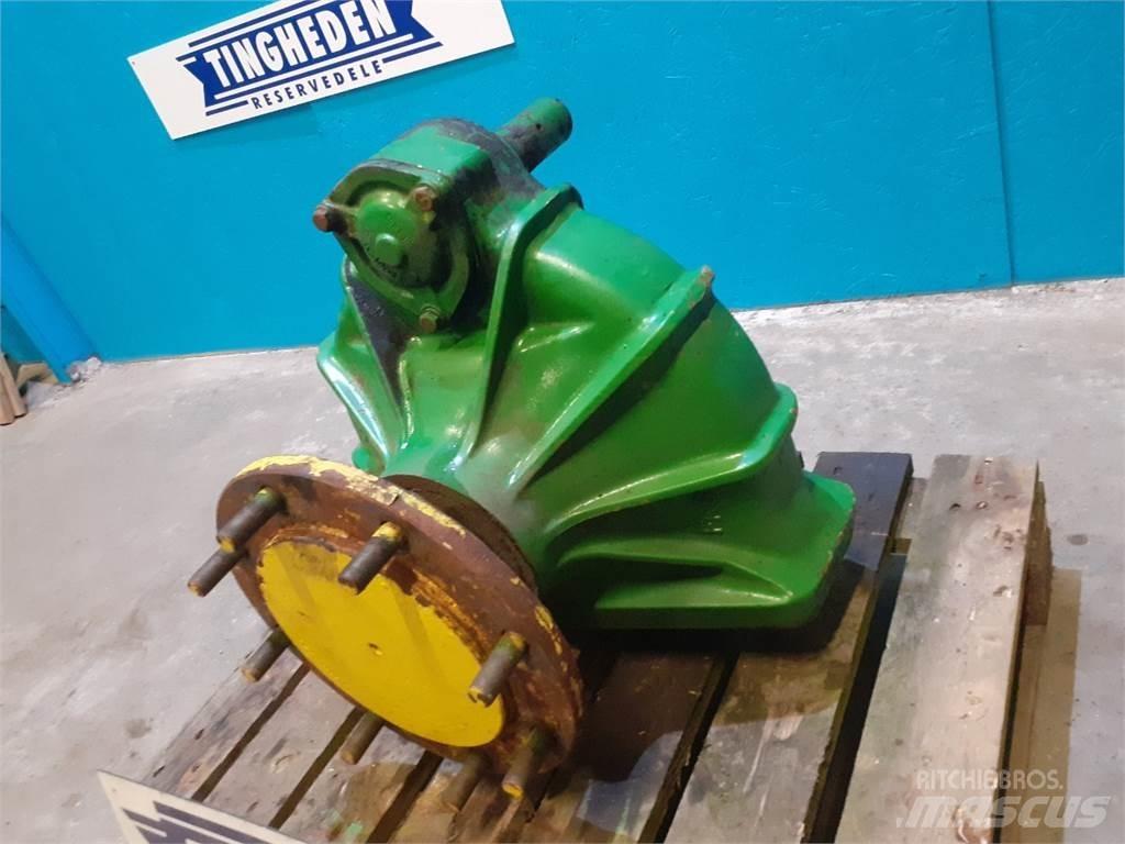 John Deere 955 Combine Attachments
