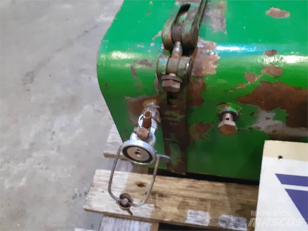 John Deere 955 Combine Attachments