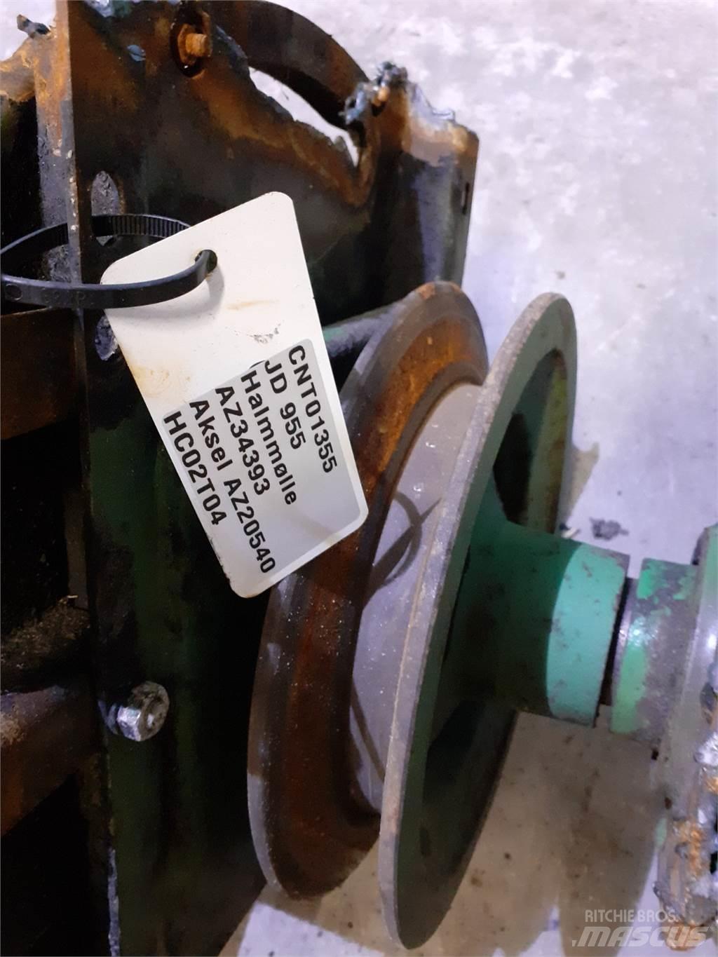 John Deere 955 Combine Attachments