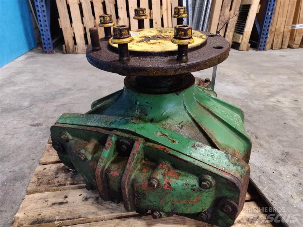 John Deere 965 Combine Attachments