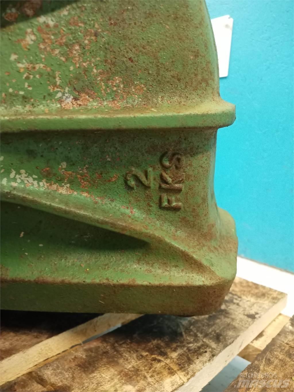 John Deere 965 Combine Attachments