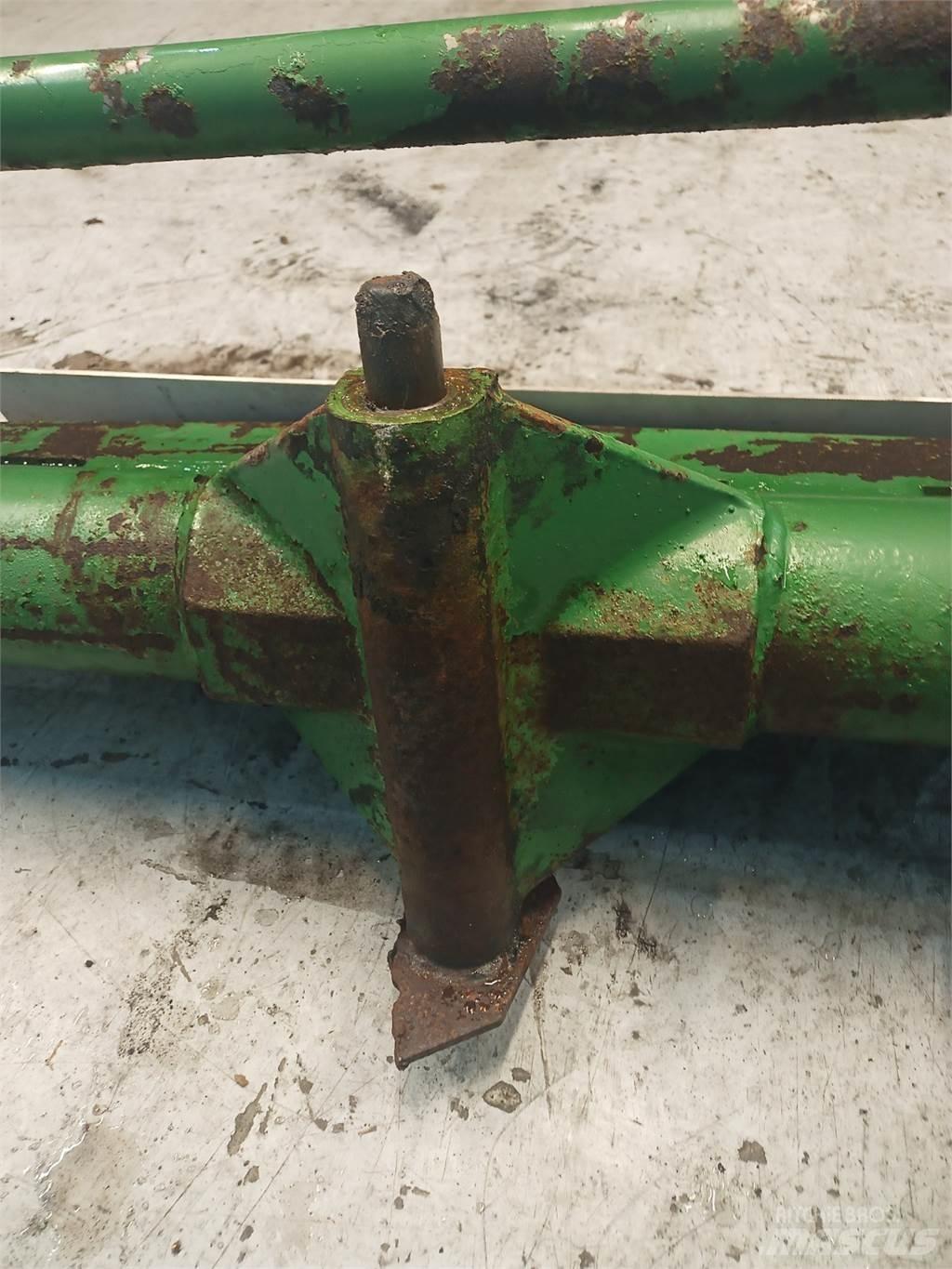 John Deere 965 Combine Attachments