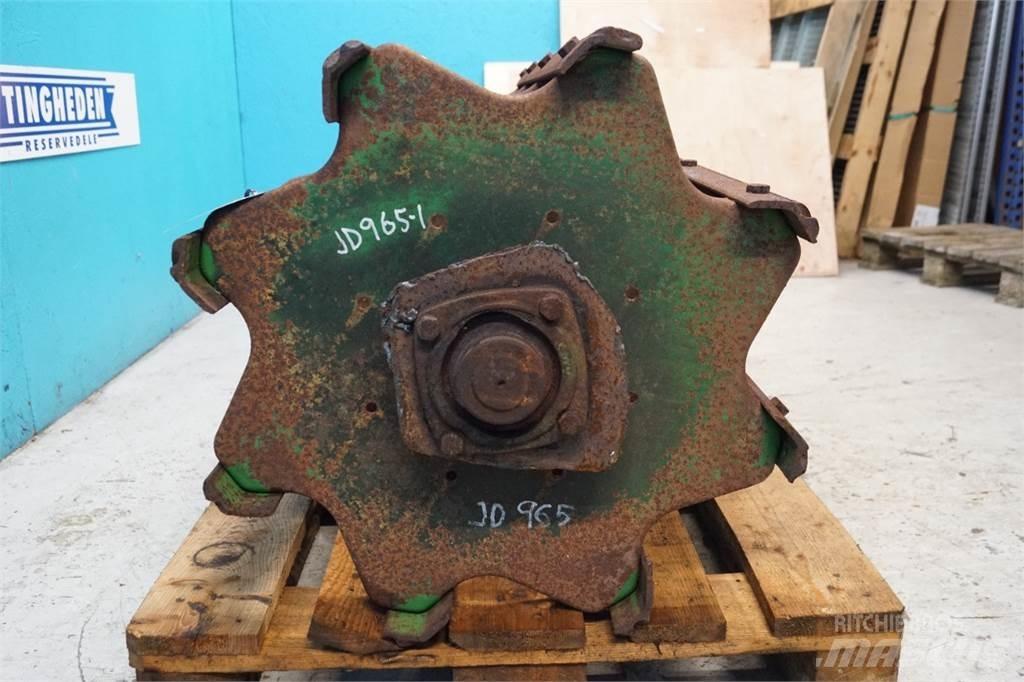 John Deere 965 Combine Attachments