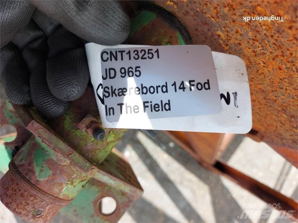 John Deere 965 Combine Attachments