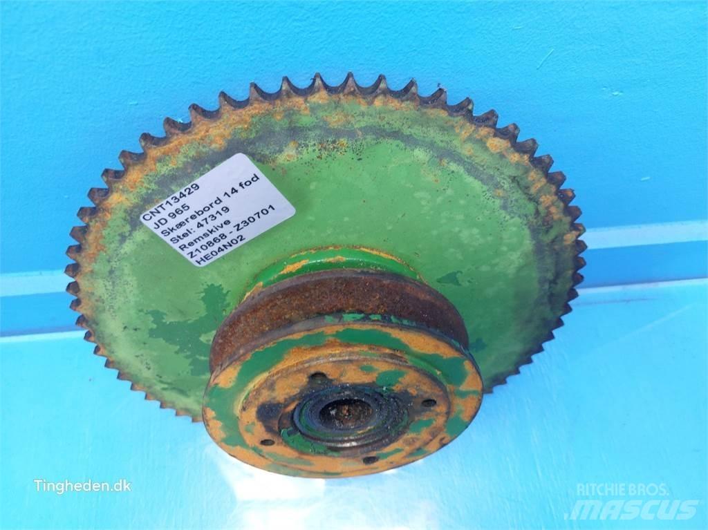 John Deere 965 Combine Attachments
