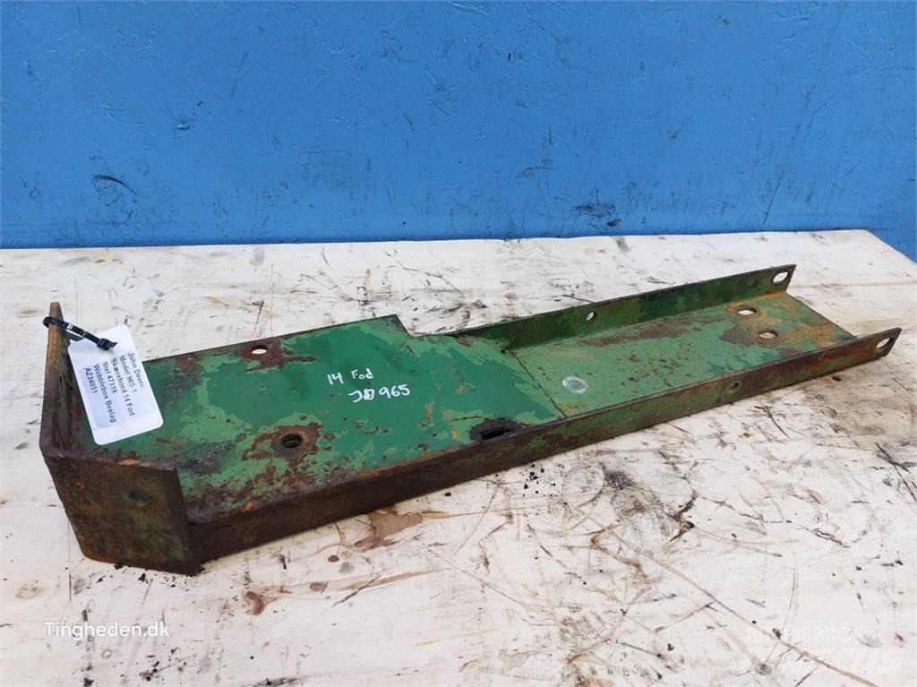 John Deere 965 Combine Attachments