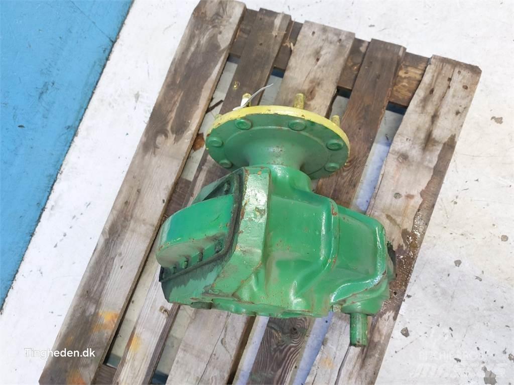 John Deere 965 Combine Attachments