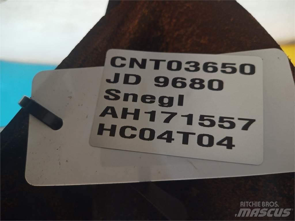 John Deere 9680 Combine Attachments