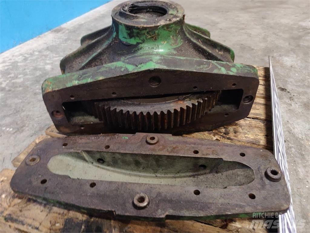 John Deere 975 Combine Attachments