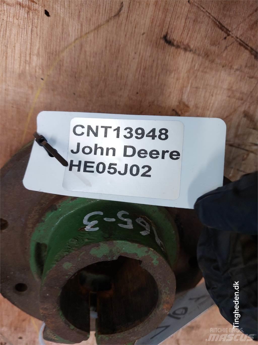 John Deere 975 Farm Equipment - Others