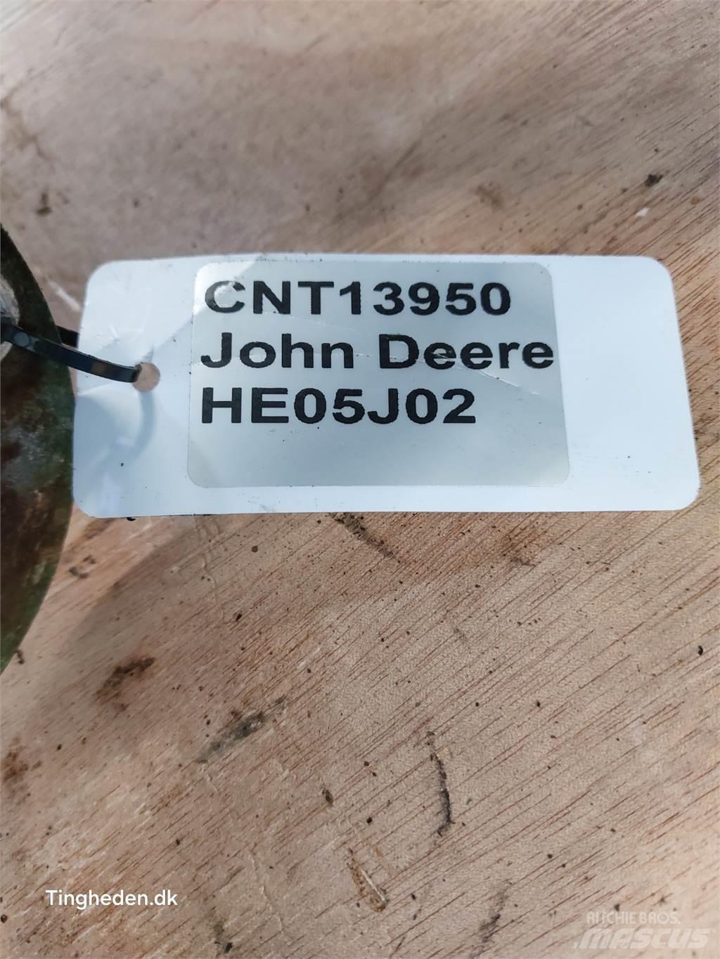 John Deere 975 Combine Attachments