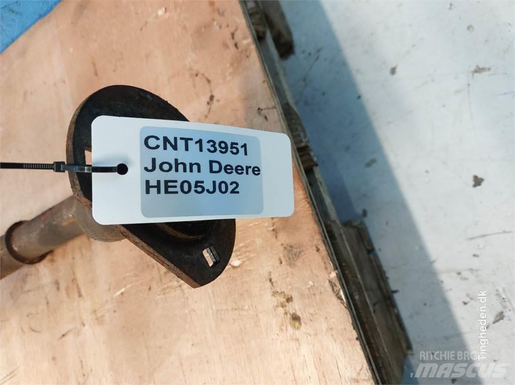 John Deere 975 Combine Attachments