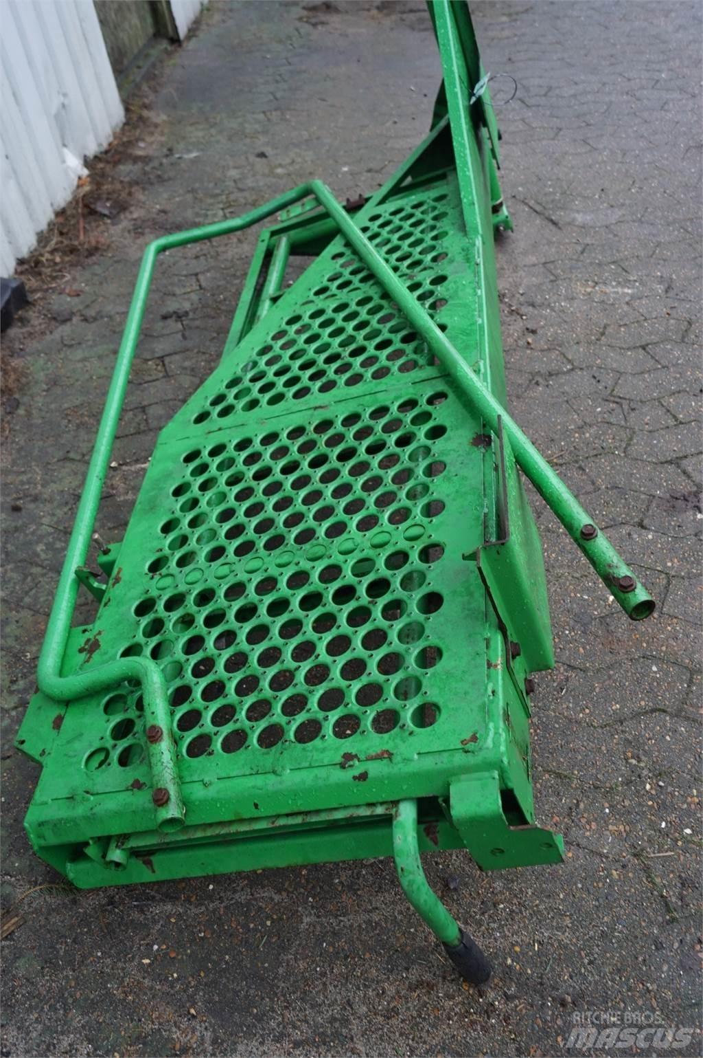 John Deere 9780 Farm Equipment - Others