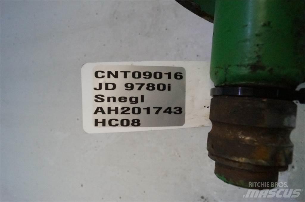 John Deere 9780 Combine Attachments
