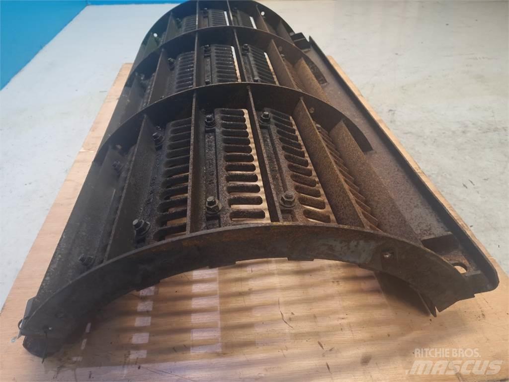 John Deere 9780 Combine Attachments