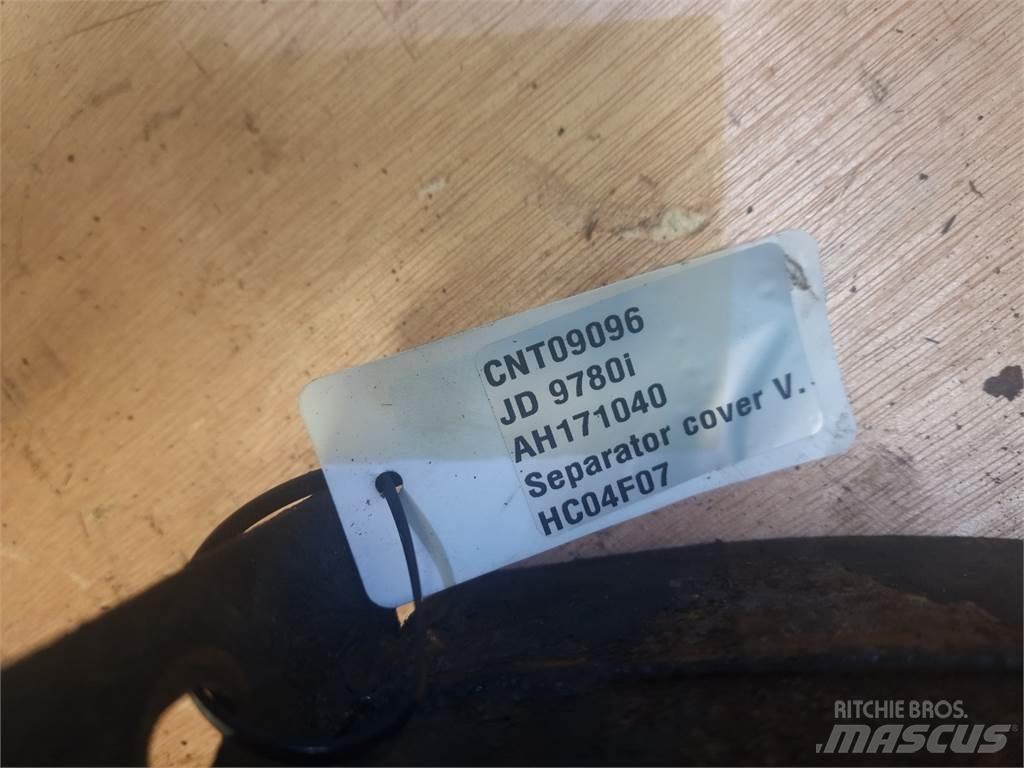 John Deere 9780 Combine Attachments