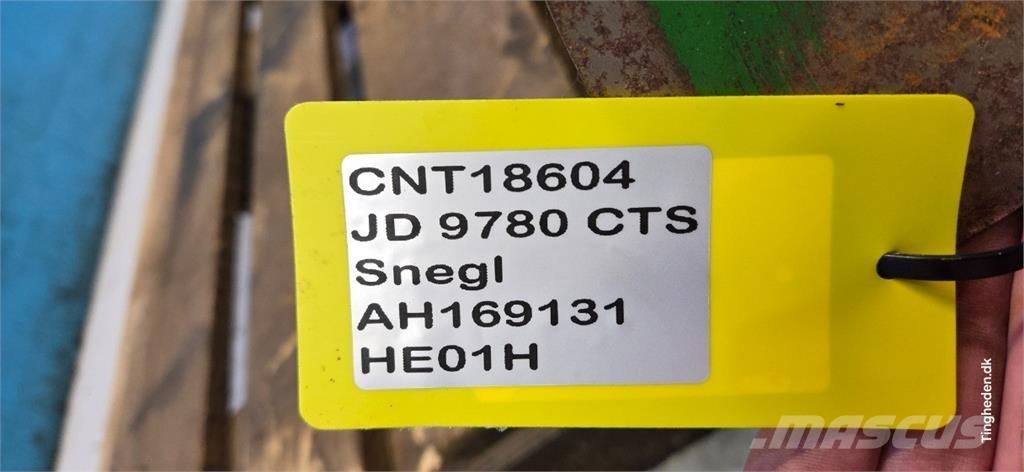 John Deere 9780 Combine Attachments