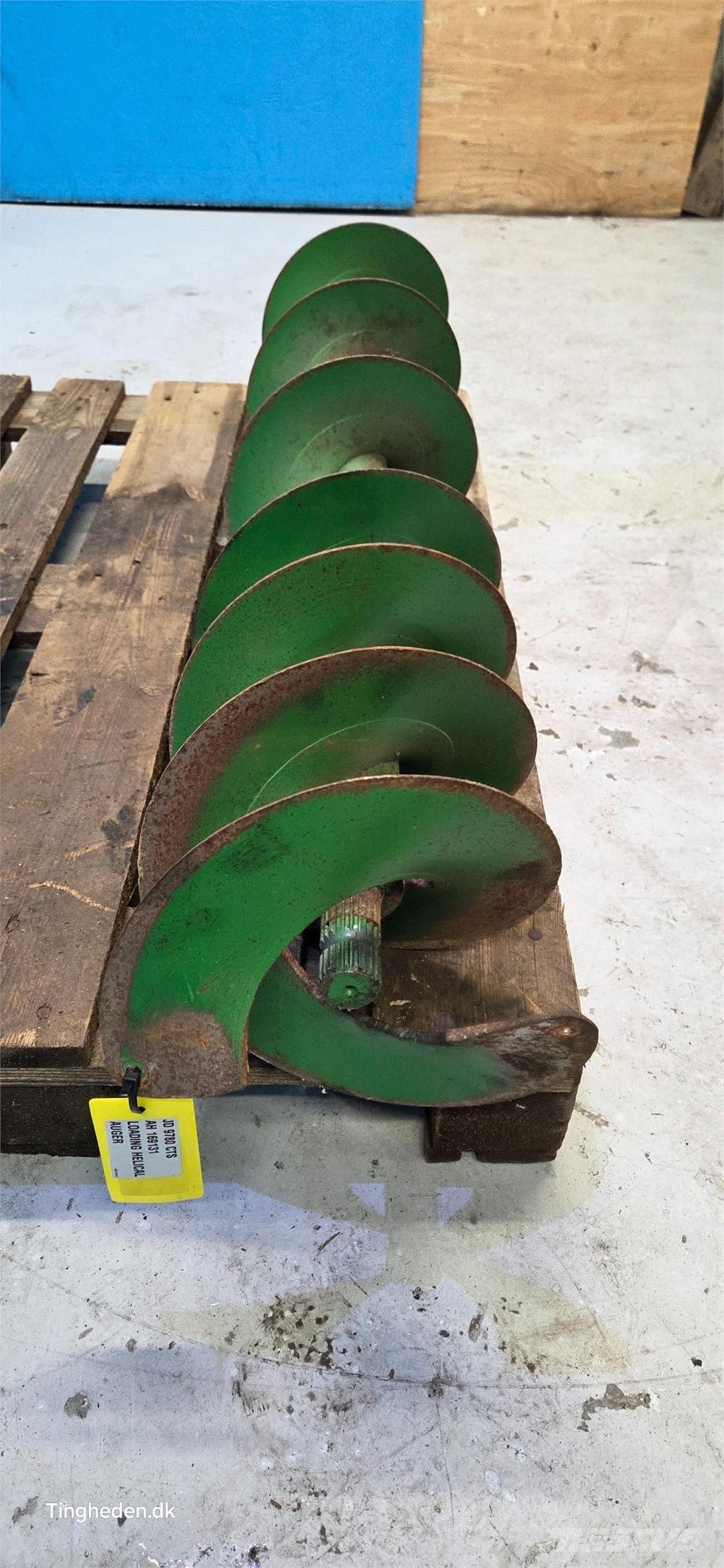 John Deere 9780 Combine Attachments