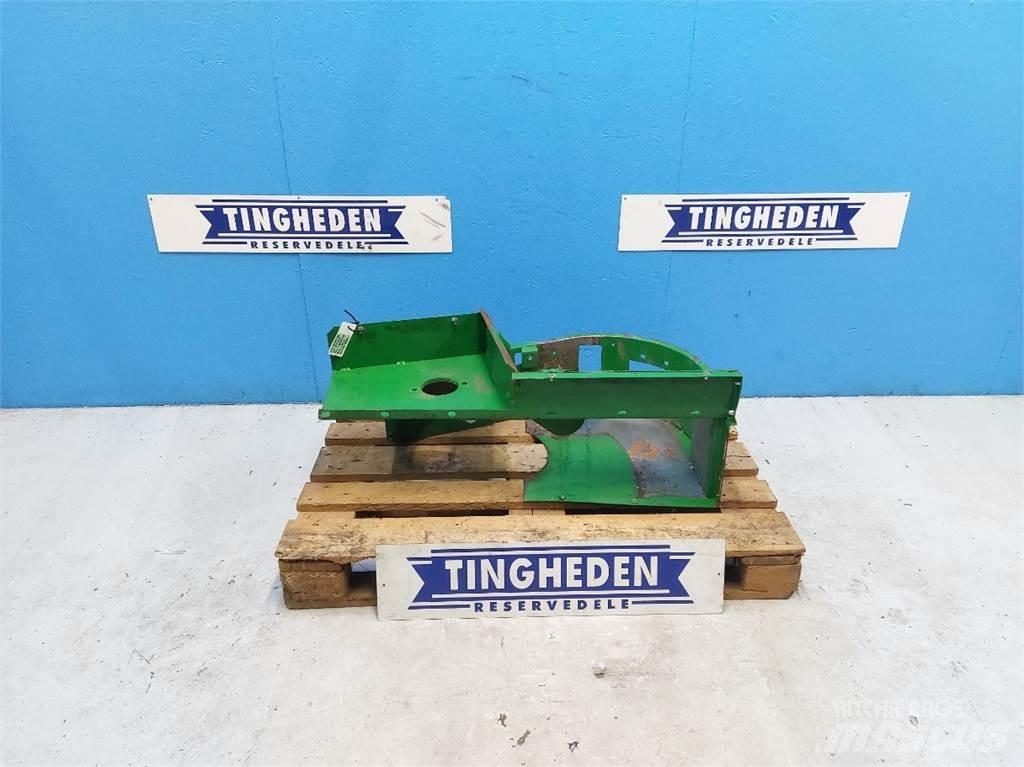 John Deere 9780i Combine Attachments