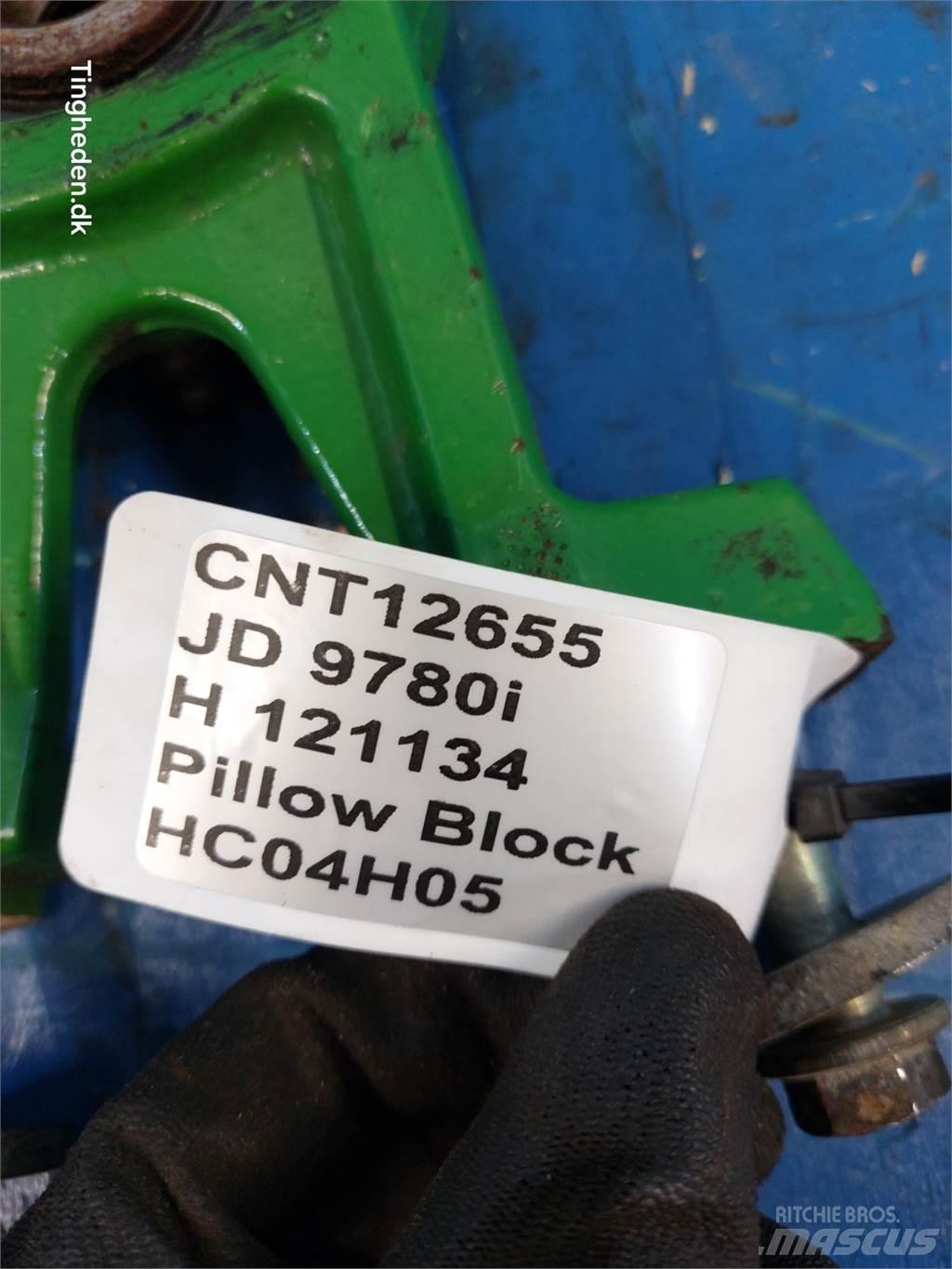 John Deere 9780i Combine Attachments