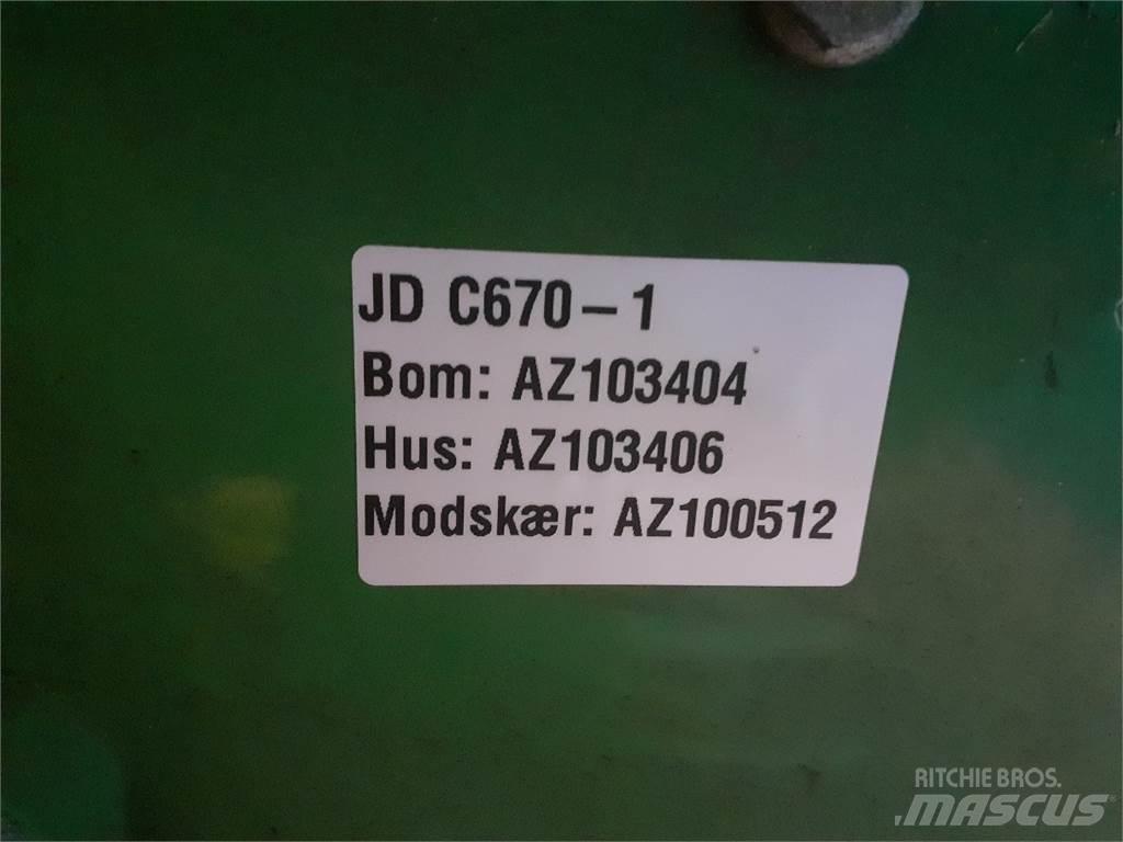 John Deere C670 Combine Attachments