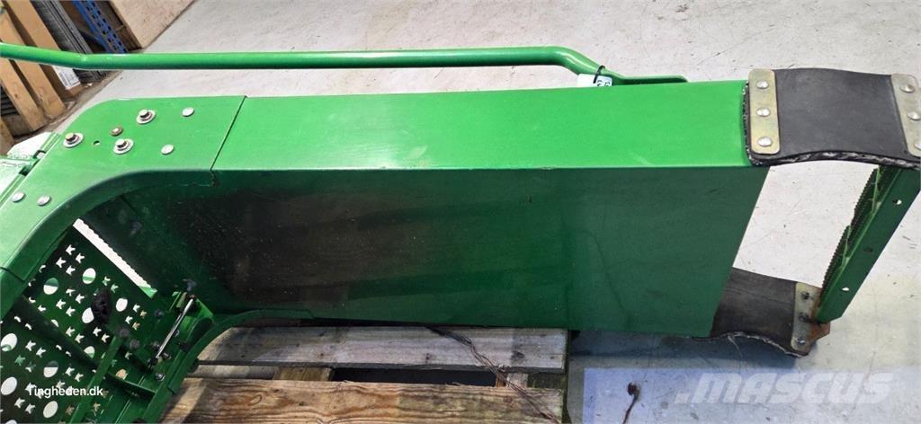 John Deere S690 Farm Equipment - Others
