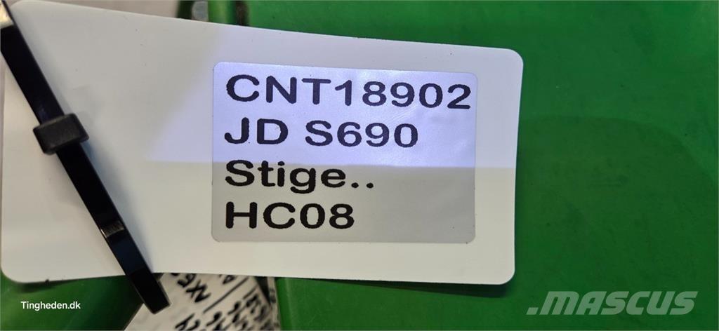 John Deere S690 Farm Equipment - Others
