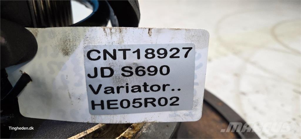 John Deere S690 Farm Equipment - Others