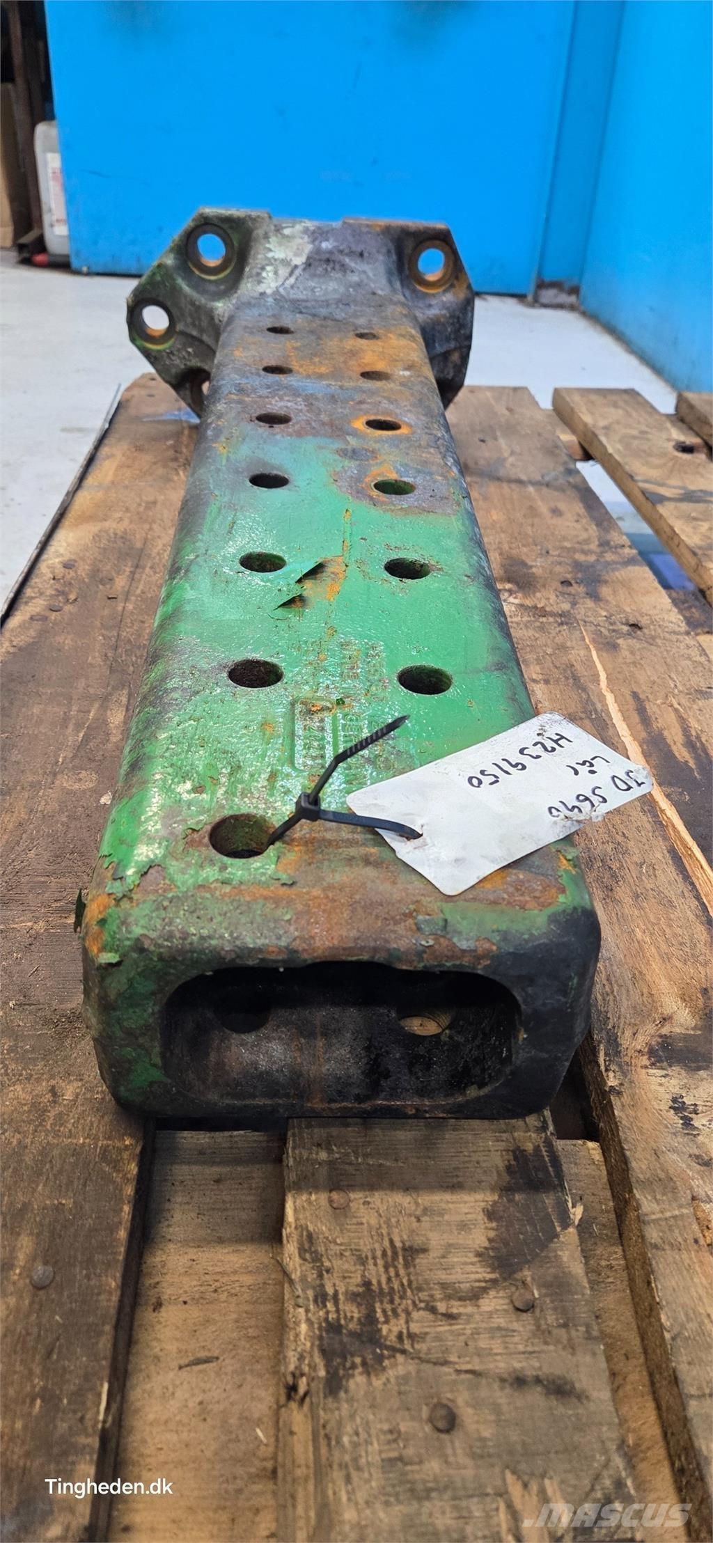 John Deere S690 Combine Attachments